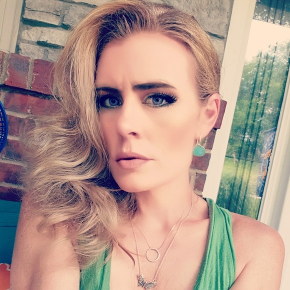 Meet your Posher, Karmon - Picture 2 of 2